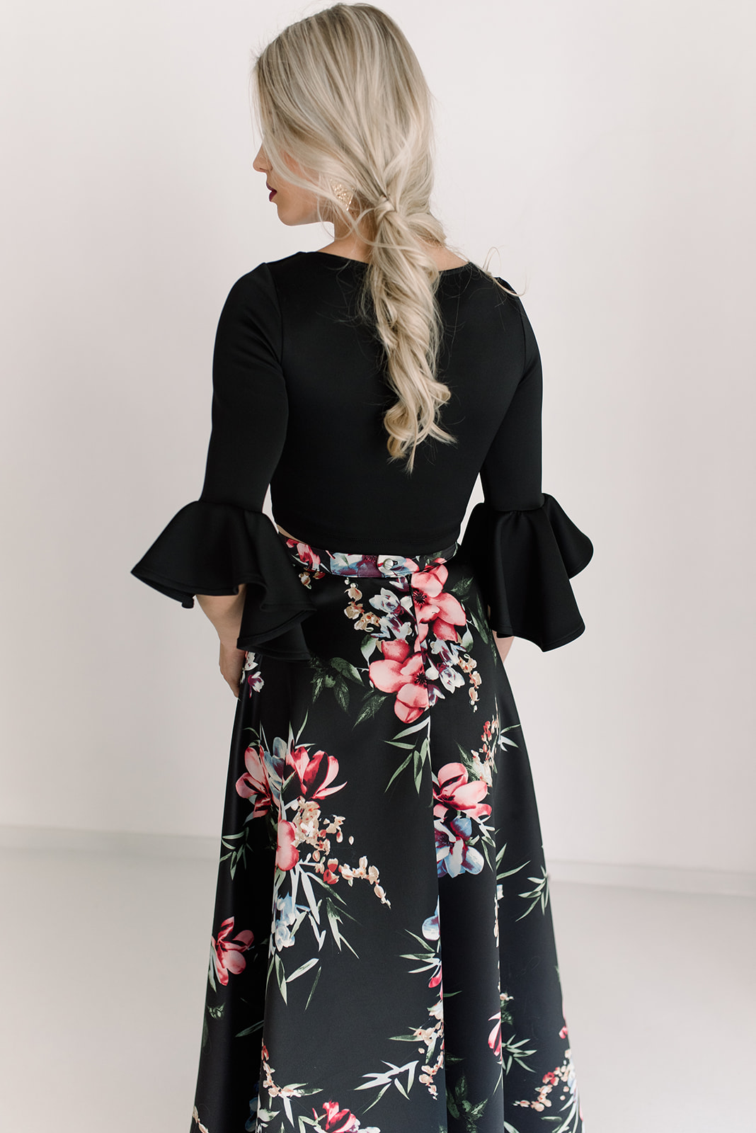 Belle Sleeve Crop Top - Image 2