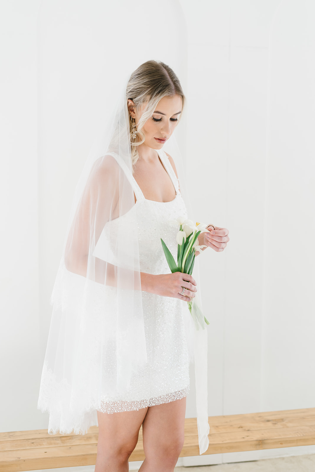 The Bella Lace Veil - Image 3